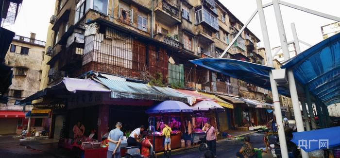 集群街2号楼此前被鉴定为D级危险房屋（央广网发 受访者供图）