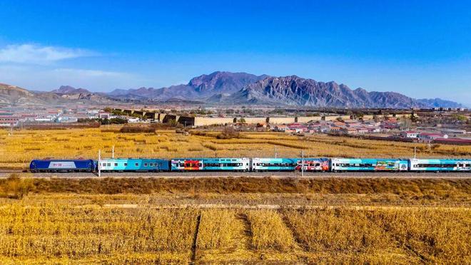 周末冰雪游+全景观光旅游列车开通！｜张家口｜白雪｜燕赵｜旅途_网易新闻